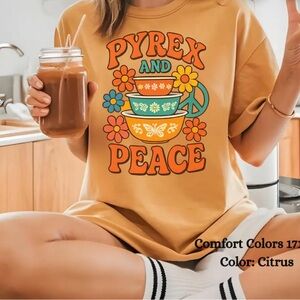 Pyrex and Peace Groovy retro vintage Pyrex collector Tshirt